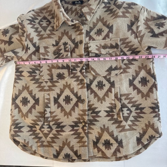 NWOT Miss Me Aztec Inspired Print Button Down Beige Taupe Brown Shacket - Picture 7 of 13